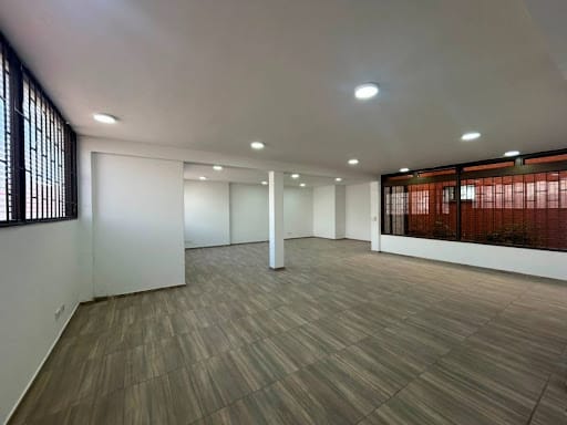 Casa de 6 alcobas en venta en Centro Narino, Bogotá, 675 m² · foto 9 de 24