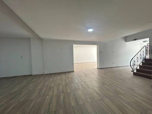 Casa de 6 alcobas en venta en Centro Narino, Bogotá, 675 m² · foto 20 de 24