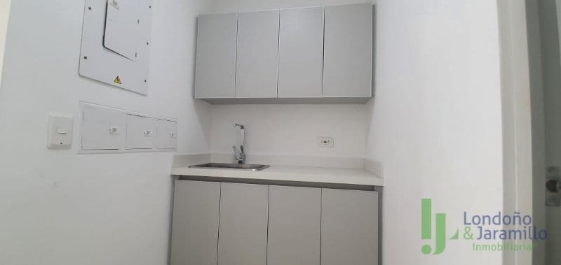 Oficina en venta en Primavera, Envigado, 59 m² · foto 3 de 15