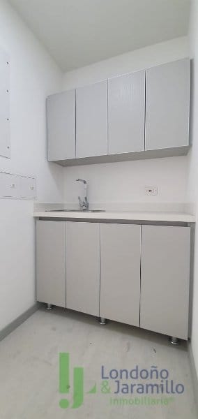 Oficina en venta en Primavera, Envigado, 59 m² · foto 11 de 15