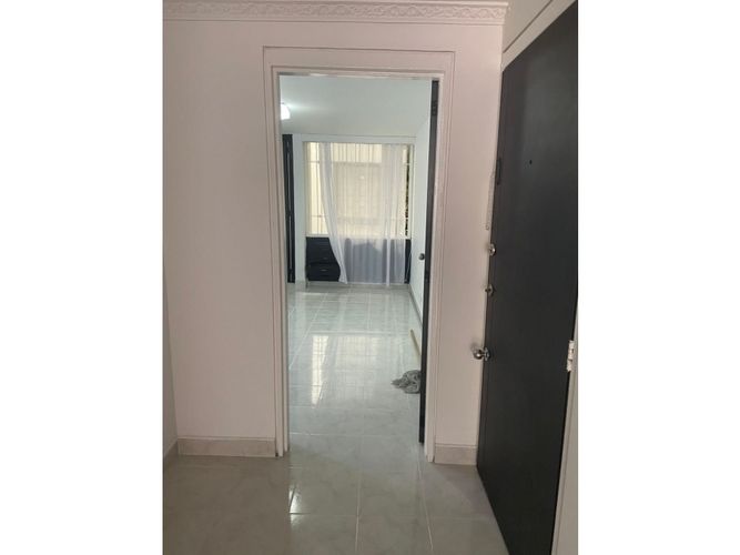 Apartamento de 1 alcoba en venta en Quinta Camacho, Bogotá, 45 m² · foto 2 de 12
