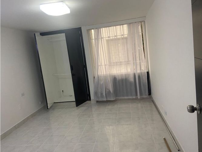 Apartamento de 1 alcoba en venta en Quinta Camacho, Bogotá, 45 m² · foto 6 de 12