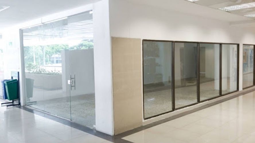 Local en arriendo en U. Dep. A. Galindo Plaza Toros, Cali, 60 m² · foto 4 de 5