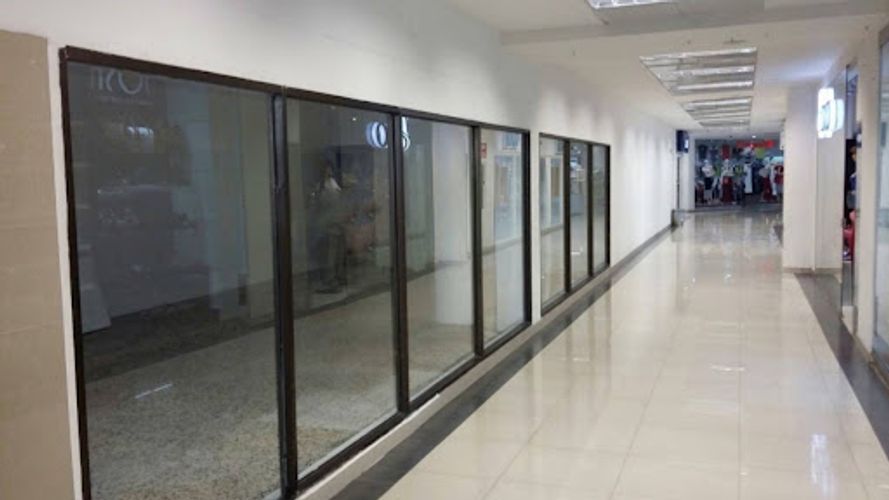 Local en arriendo en U. Dep. A. Galindo Plaza Toros, Cali, 60 m² · foto 5 de 5
