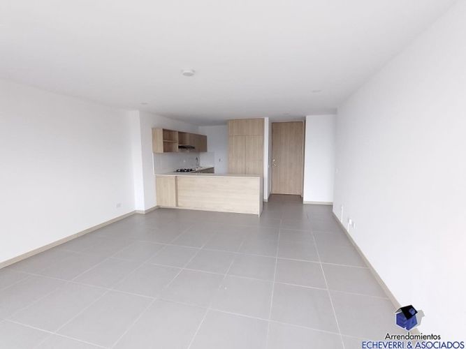 Apartamento de 2 alcobas en arriendo en Loma Del Escobero, Envigado, 80 m² · foto 7 de 11