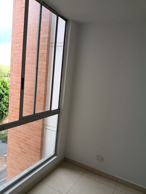 Apartamento en venta en Condominio Zafiro, Cali · foto 13 de 19