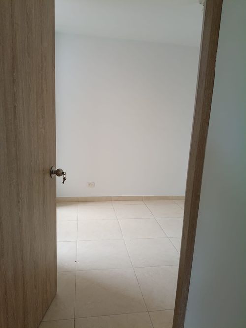 Apartamento en venta en Condominio Zafiro, Cali · foto 17 de 19