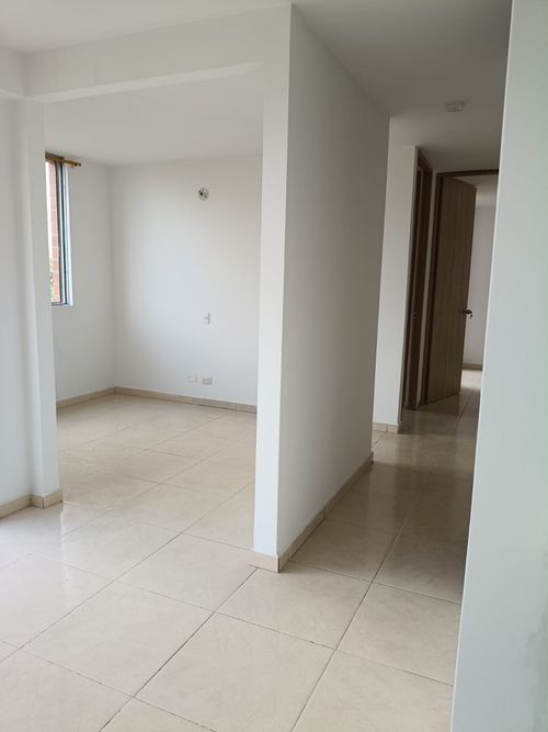 Apartamento en venta en Condominio Zafiro, Cali · foto 18 de 19