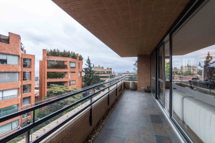 Apartamento de 3 alcobas en venta en Los Rosales, Bogotá, 354 m² · foto 8 de 24