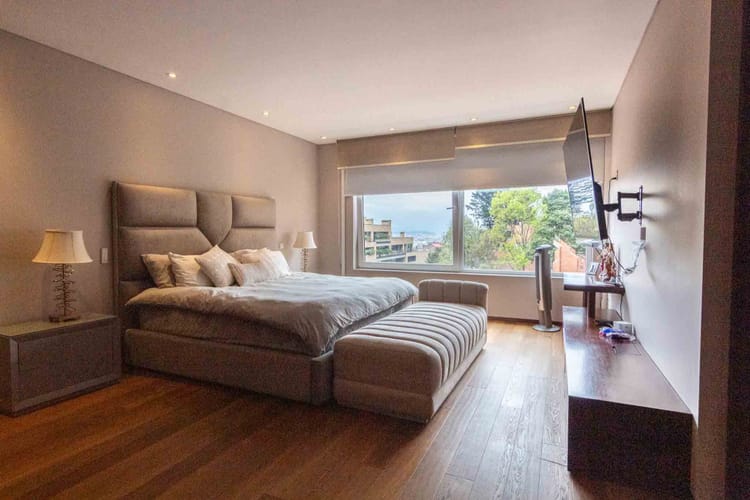 Apartamento de 3 alcobas en venta en Los Rosales, Bogotá, 354 m² · foto 13 de 24