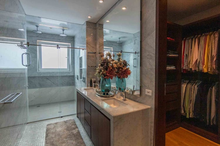 Apartamento de 3 alcobas en venta en Los Rosales, Bogotá, 354 m² · foto 16 de 24