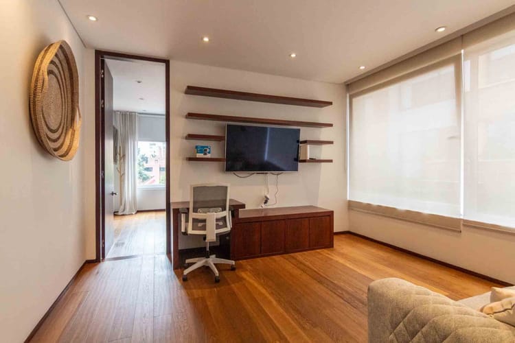 Apartamento de 3 alcobas en venta en Los Rosales, Bogotá, 354 m² · foto 18 de 24