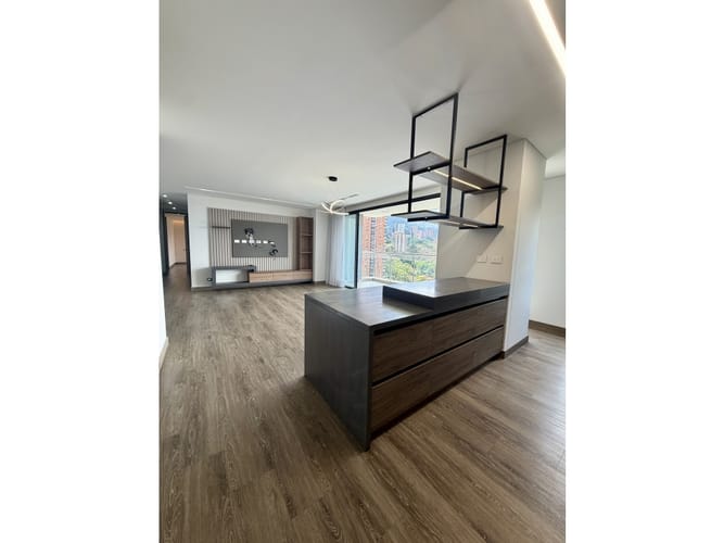 Apartamento de 3 alcobas en arriendo en Los Balsos, Medellín, 138 m² · foto 15 de 24