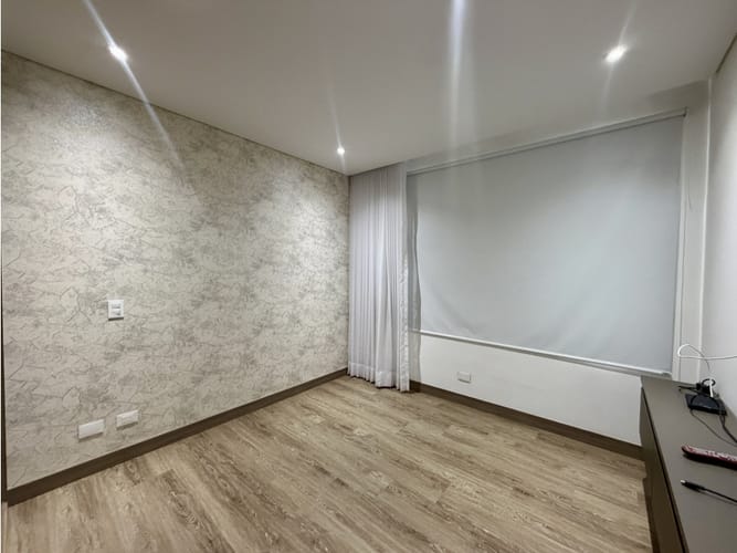 Apartamento de 3 alcobas en arriendo en Los Balsos, Medellín, 138 m² · foto 18 de 24
