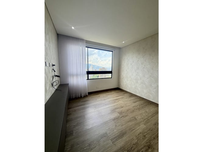 Apartamento de 3 alcobas en arriendo en Los Balsos, Medellín, 138 m² · foto 20 de 24