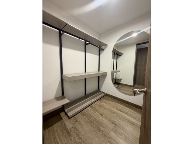 Apartamento de 3 alcobas en arriendo en Los Balsos, Medellín, 138 m² · foto 21 de 24