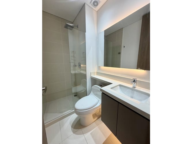 Apartamento de 3 alcobas en arriendo en Los Balsos, Medellín, 138 m² · foto 24 de 24