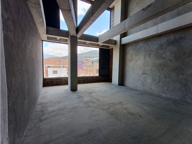 Local en arriendo en San Isidro, Medellín, 95 m² · foto 5 de 8