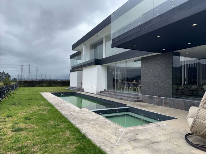 Casa de 5 alcobas en venta en Siberia, Cota, 800 m² · foto 6 de 24