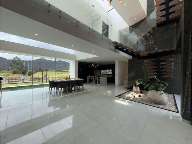 Casa de 5 alcobas en venta en Siberia, Cota, 800 m² · foto 7 de 24