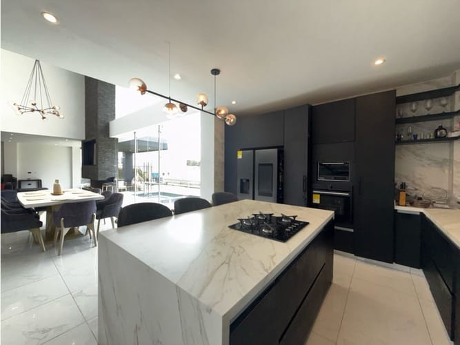 Casa de 5 alcobas en venta en Siberia, Cota, 800 m² · foto 8 de 24