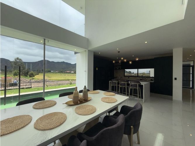 Casa de 5 alcobas en venta en Siberia, Cota, 800 m² · foto 13 de 24