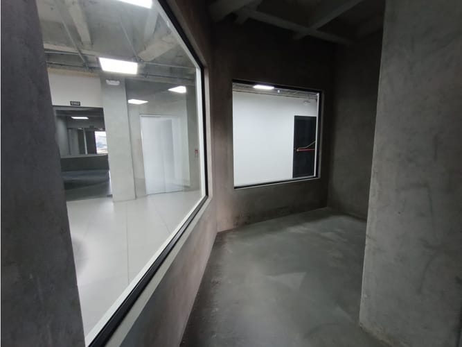 Local en arriendo en San Isidro, Medellín, 92 m² · foto 5 de 6