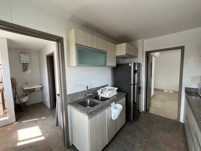 Apartamento de 3 alcobas en venta en Altos Del Prado, Barranquilla, 176 m² · foto 8 de 24