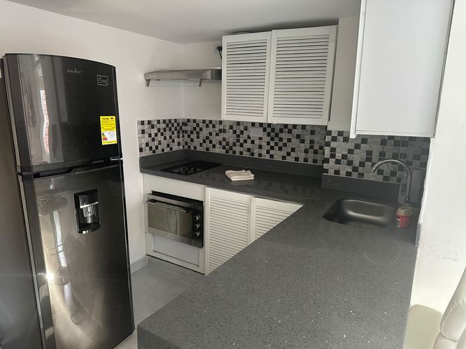 Apartaestudio en venta en Florida Nueva, Medellín, 37 m² · foto 4 de 10