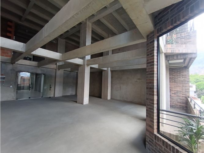 Local en arriendo en San Isidro, Medellín, 95 m² · foto 4 de 8