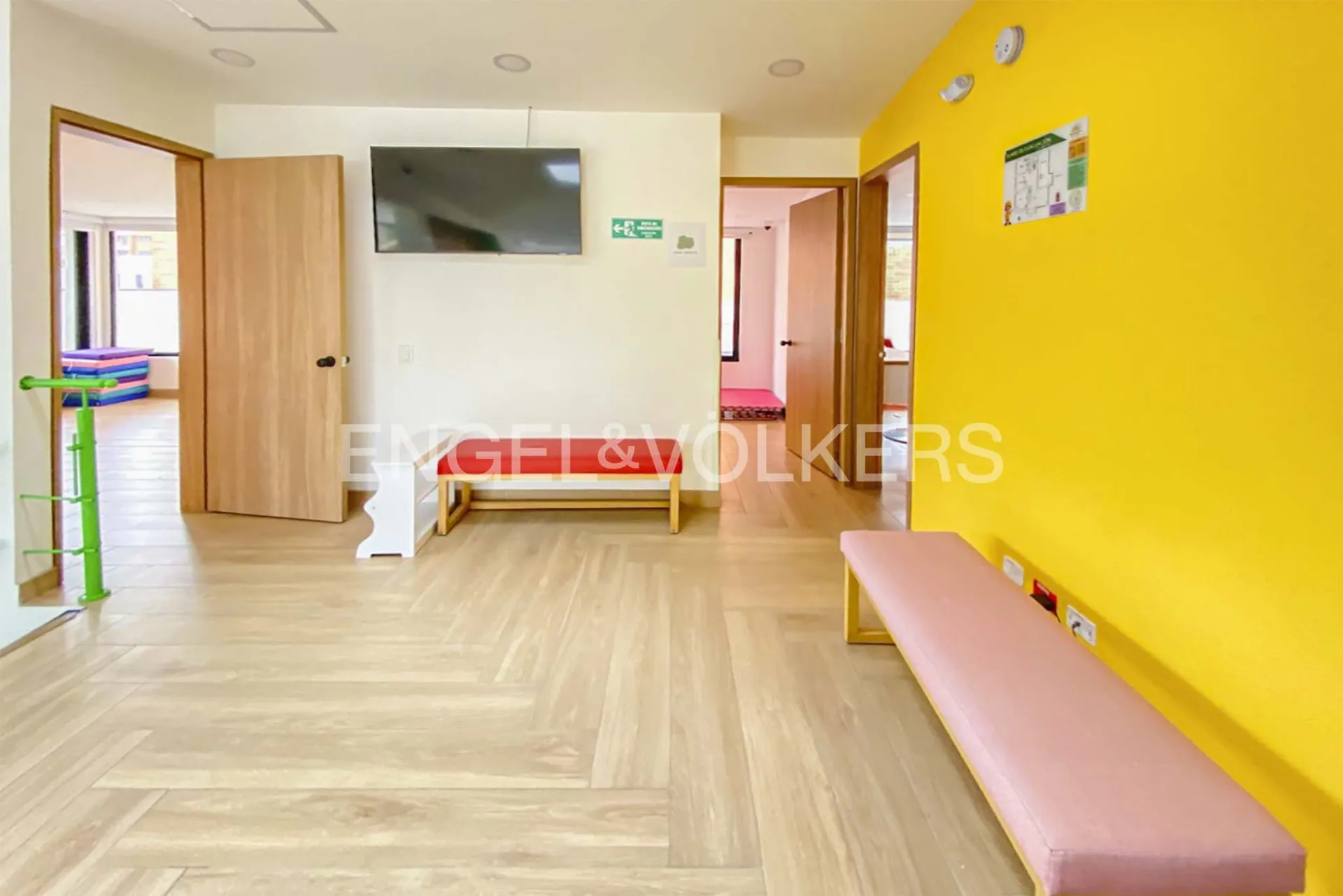 Casa en arriendo en Chicó Navarra, Bogotá · foto 6 de 7