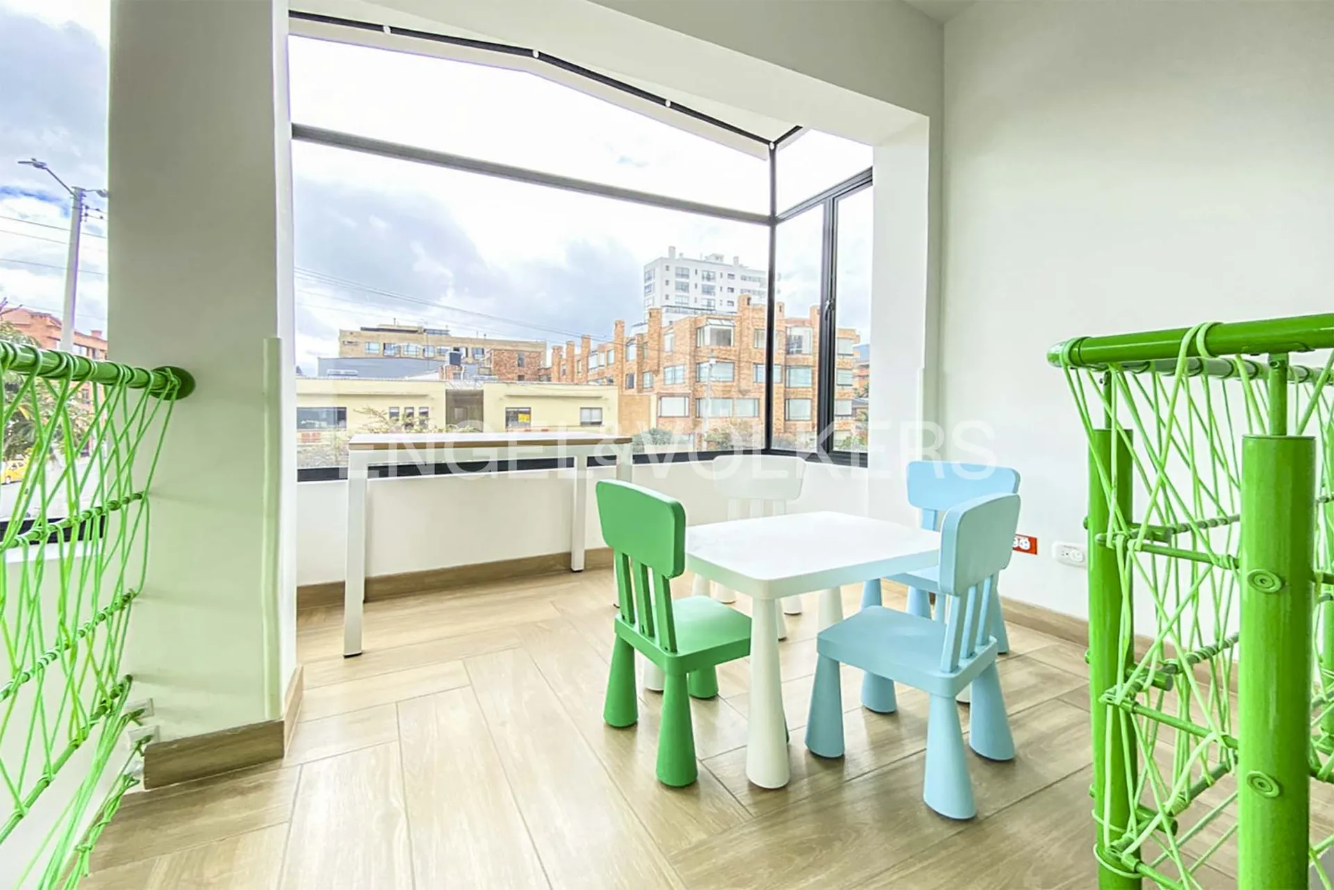 Casa en arriendo en Chicó Navarra, Bogotá · foto 3 de 7