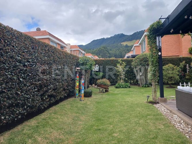 Casa de 3 alcobas en venta en Chuntame, Cajicá, 182 m² · foto 2 de 21