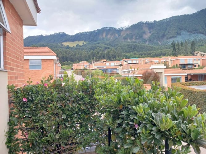 Casa de 3 alcobas en venta en Chuntame, Cajicá, 182 m² · foto 4 de 21