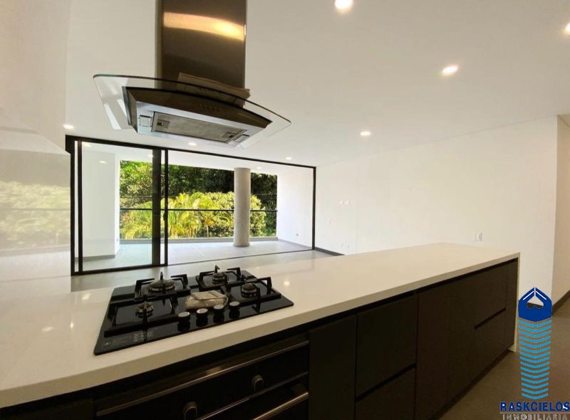 Apartamento en venta en Laureles Nogal, Medellín · foto 3 de 9