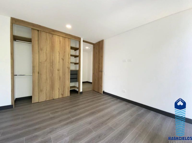 Apartamento en venta en Laureles Nogal, Medellín · foto 6 de 9