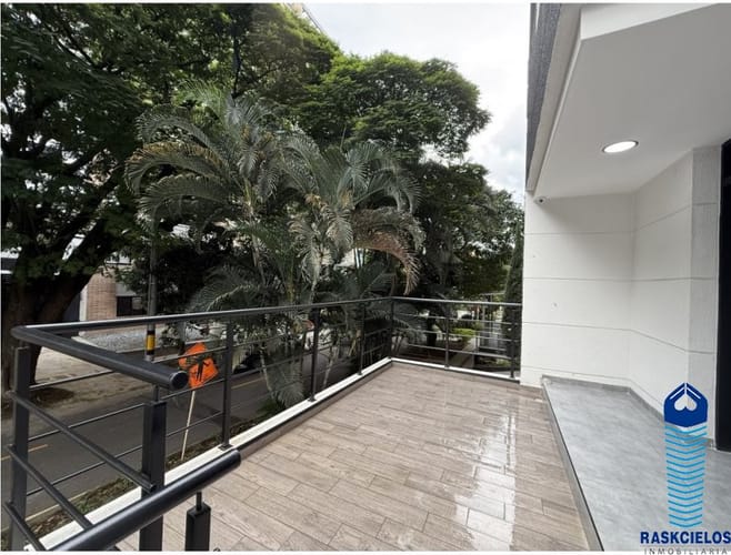 Local en venta en La Castellana, Medellín, 27 m² · foto 7 de 7