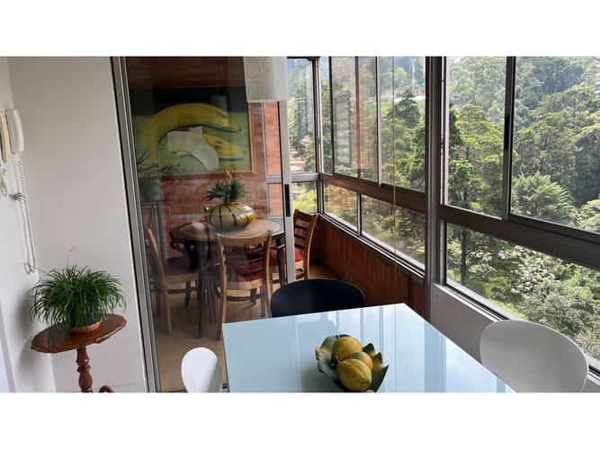 Apartamento de 3 alcobas en venta en El Poblado, Medellín, 254 m² · foto 10 de 22
