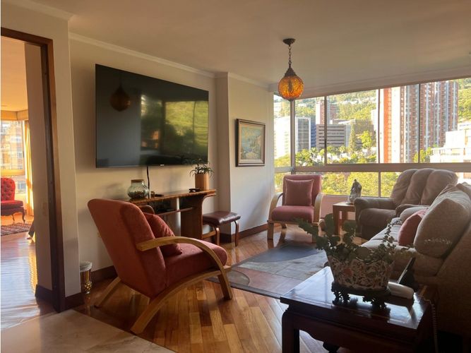 Apartamento de 3 alcobas en venta en El Poblado, Medellín, 254 m² · foto 16 de 22