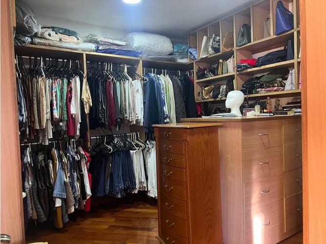 Apartamento de 3 alcobas en venta en El Poblado, Medellín, 254 m² · foto 20 de 22