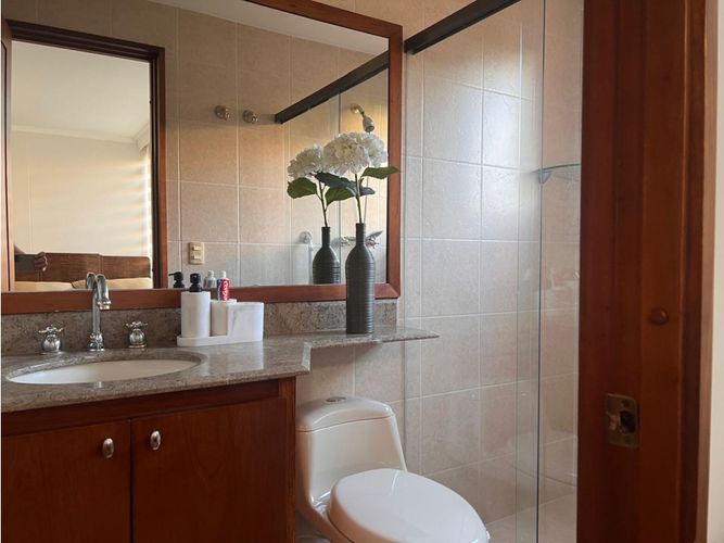 Apartamento de 3 alcobas en venta en El Poblado, Medellín, 254 m² · foto 22 de 22