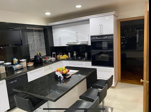 Apartamento en venta en Santa Barbara Alta, Bogotá · foto 6 de 13
