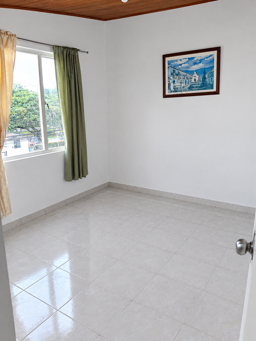 Apartamento de 3 alcobas en venta en Tuna, Bogotá, 48 m² · foto 2 de 9
