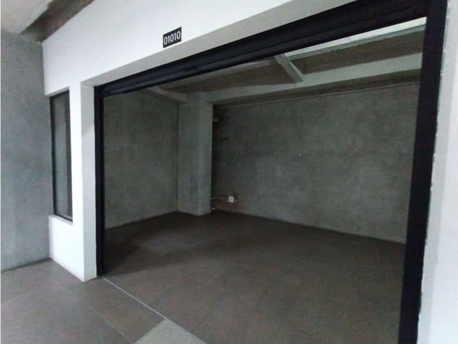 Local en arriendo en San Isidro, Medellín, 30 m² · foto 7 de 8