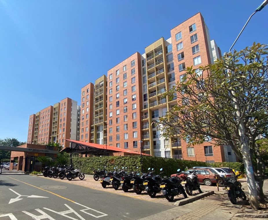 Apartamento de 3 habitaciones en venta en Valle del Lili, Cali — imagen 1 de 15