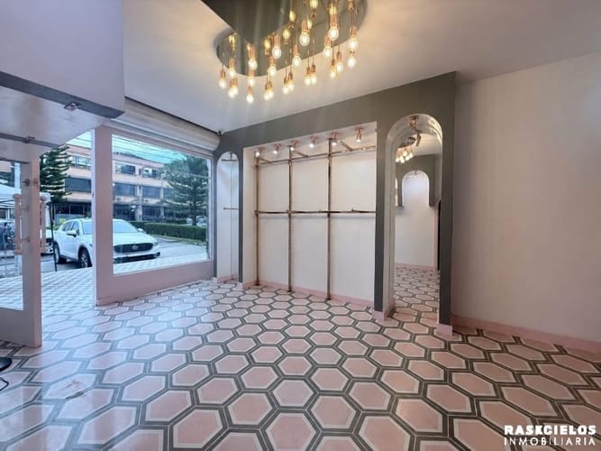 Local en arriendo en Laureles, Medellín, 35 m² · foto 3 de 12