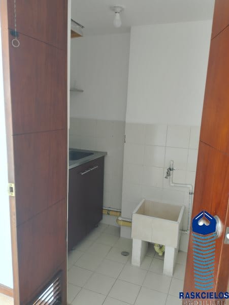 Oficina en arriendo en Las Acacias, Medellín, 32 m² · foto 9 de 21