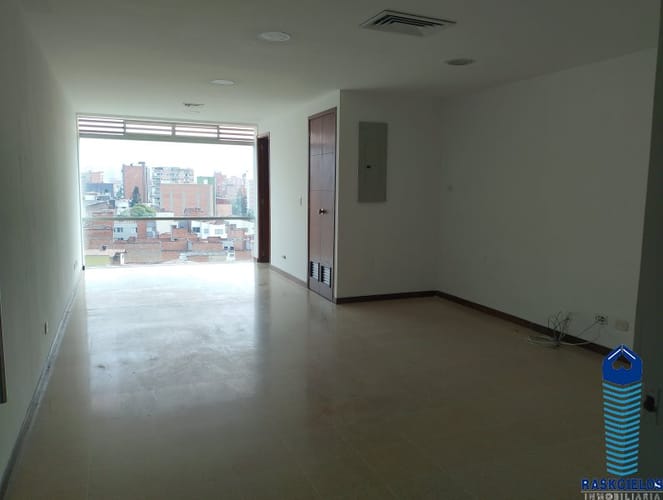 Oficina en arriendo en Las Acacias, Medellín, 32 m² · foto 12 de 21