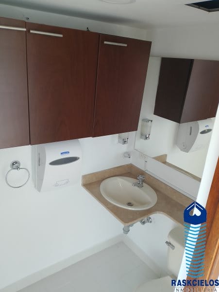 Oficina en arriendo en Las Acacias, Medellín, 32 m² · foto 15 de 21