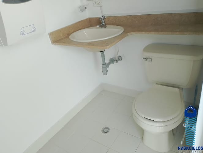 Oficina en arriendo en Las Acacias, Medellín, 32 m² · foto 16 de 21